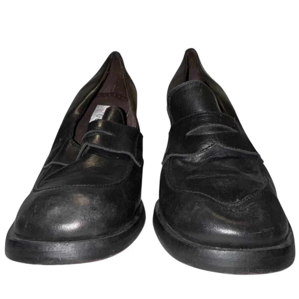 Vintage GUESS Y2K 90s High Heel Chunky Loafer Pumps 10 Leather Preppy Corp Core